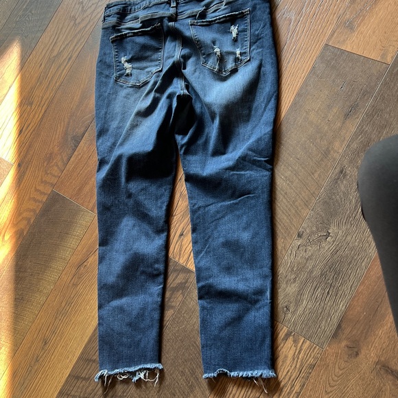 KanCan women’s XL button fly jeans with factory distressing - Picture 7 of 10